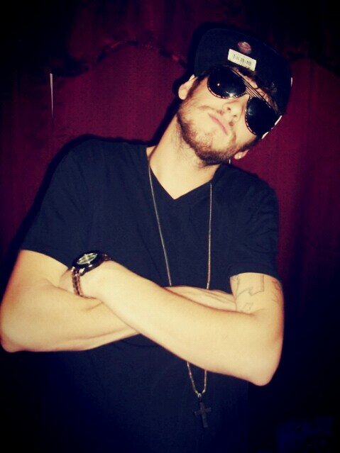 deezystyle's profile picture. 29 on the move check my new single out unloyal