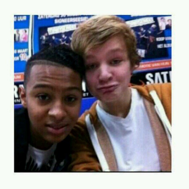 MAiiNiiACS_'s profile picture. What doesn't kill you makes you strong ✨