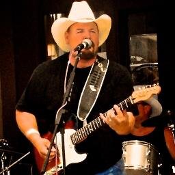 Dad and Musician loving life. Growing up is easy, acting your age is the tough part. My wife is my best friend. Trust no one else! Live & Love life
