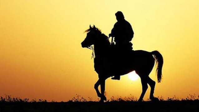 ما فقد الماضون مثل محمدٍ | و لا مثله حتى القيامة يُفقَدُ ( اللهم صَلِّ وسلم على نبينا محمد )