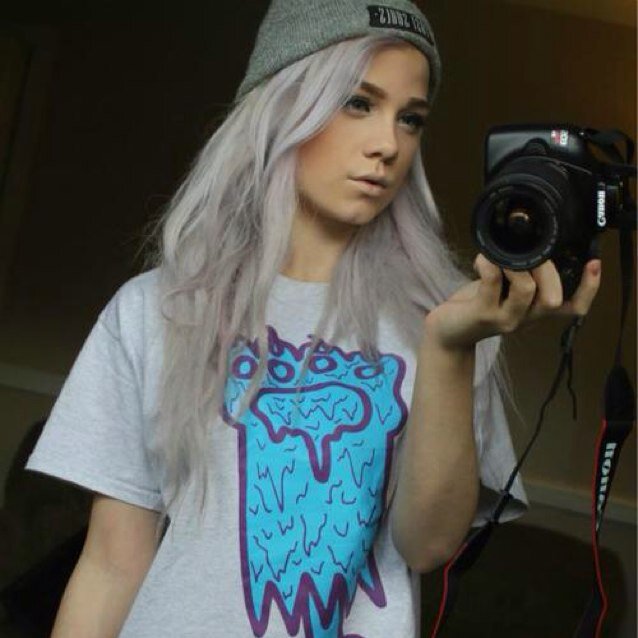 SlutOfPanem's profile picture. I don't focus on training for the games. There is no point when there are always better things to focus on, like boys to focus on. | 16 | MULTI RP | Single |