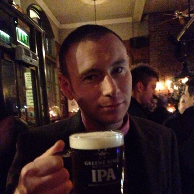 From Leeds, based in Colchester. LUFC and Rhinos fan. MOT!