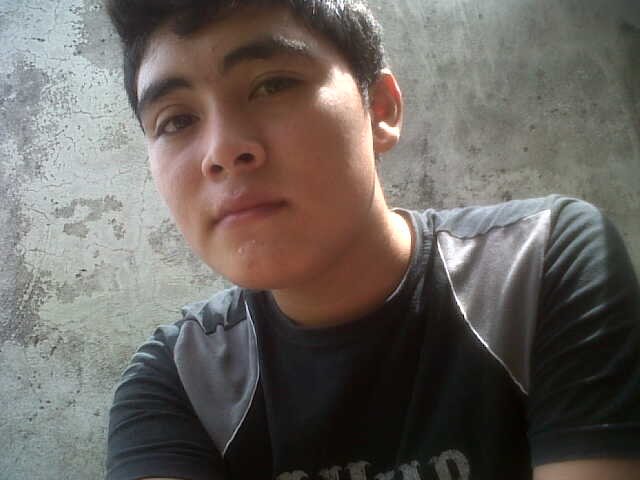 Típico chico, casual (y)