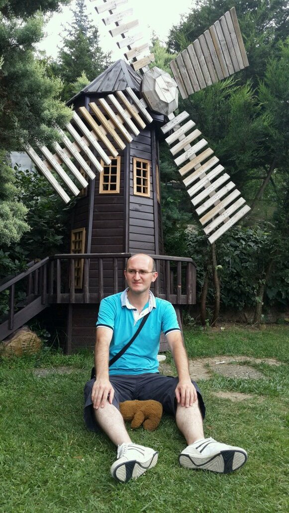 mdgurer's profile picture. Dr. of Instructional Technology field.