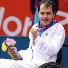 Pongiste Handisport de haut niveau, vice champion paralympique 2012