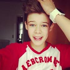 hey , it's Benjamin lasnier ! 

*Love my fans - family -and Friends ♥