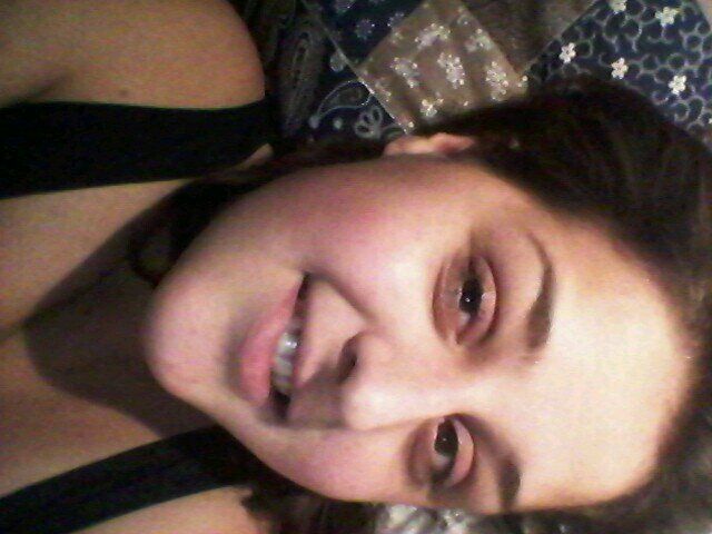 Woon in Drunen, Werkend bij Cello Gehandicaptenzorg #Vught, gek op mn vrienden en familie!  ♡open your mind for new things!♥