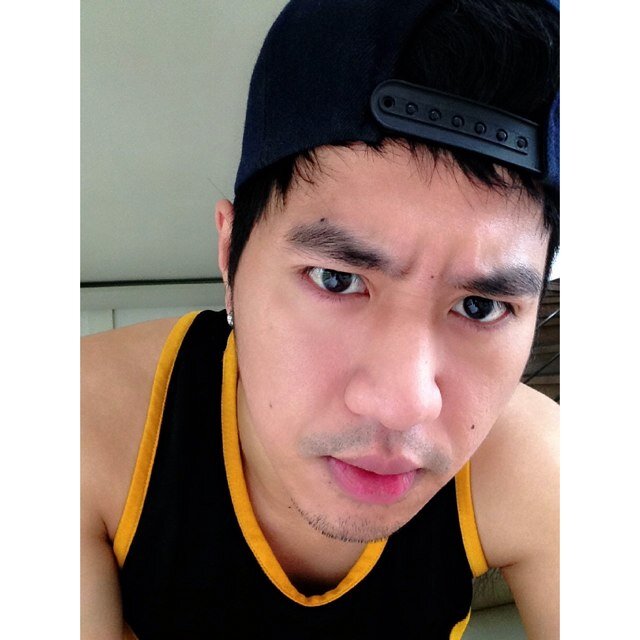 bhong76560923's profile picture. 