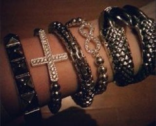 BlingKOuture's profile picture. Bling KOuture - Accessories that fit your personality and satisfy your wallet !! #webshop #sieraden #blingkouture