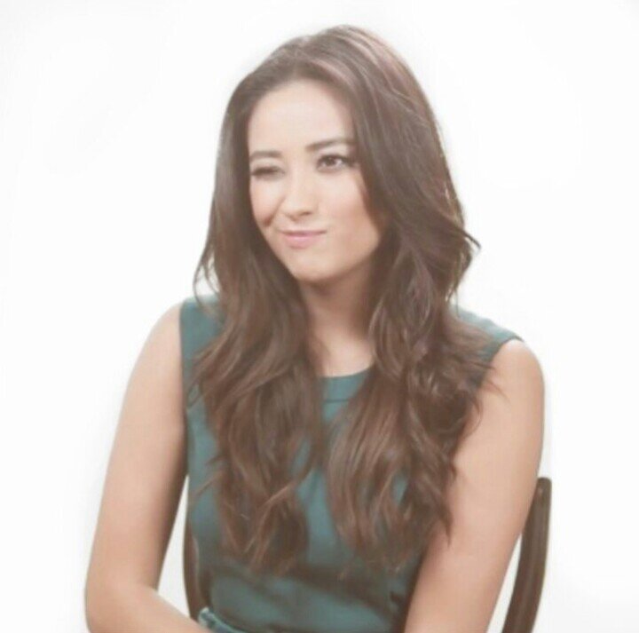 ezrafitzs's profile picture. concrete jungle wet dream tomato