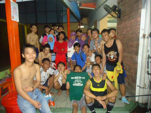 WE are survivors to the future !! '13
dosen P.A Asep Endih,M.T. , ketua kelas @bahri_jr