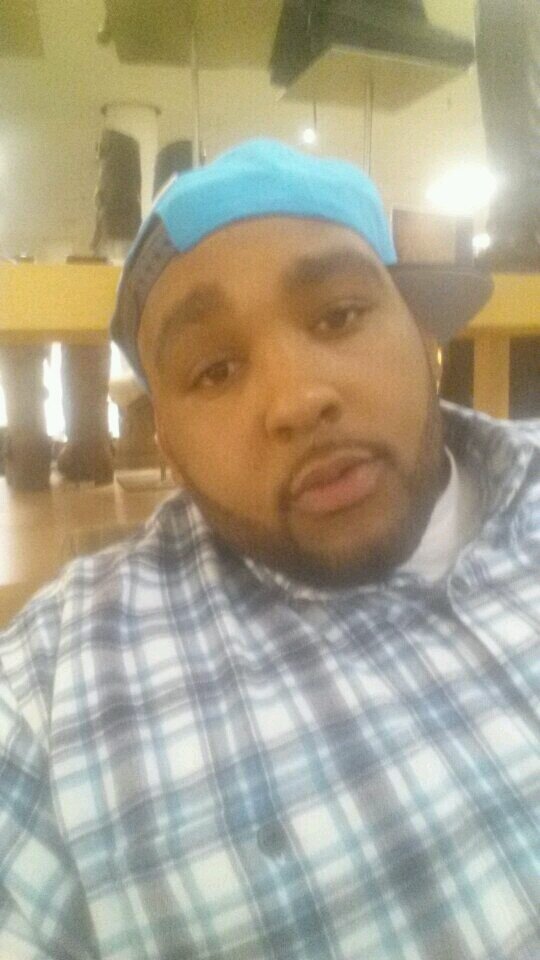 allprosant's profile picture. #teammoneybitch Fuck these hoes make fucking pros #teamwin #teamgucci and #teamidgaf #teamifuckurbitch u work u eat