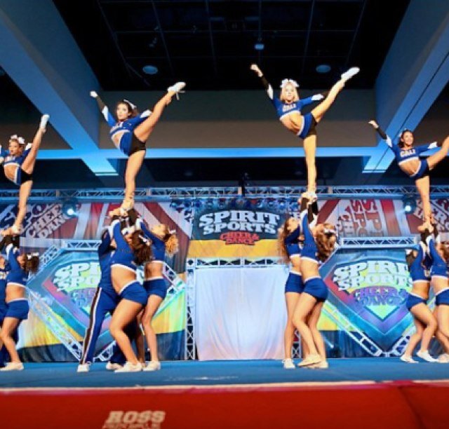 wearecheer_'s profile picture. Cheer is not a sport, its a way of life •bows and Nike Pros• ALL STAR CHEER