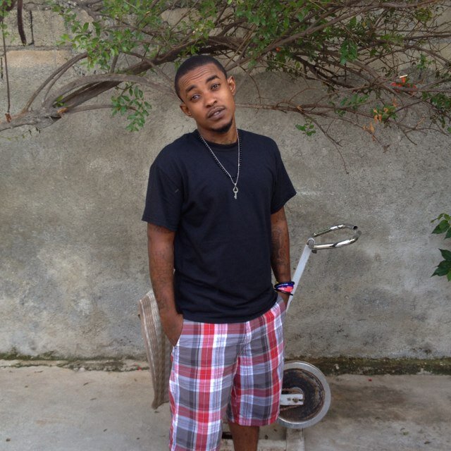 Young Rapper & Producer
#KODClick #ReddBull 
#HigherLevelProdz
