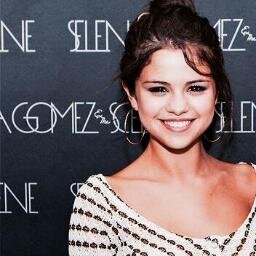 VOTE FOR SELENA GOMEZ AT PEOPLE'S CHOICE AWARDS 2013!!!  Selena Gomez #femaleartist #PeoplesChoice