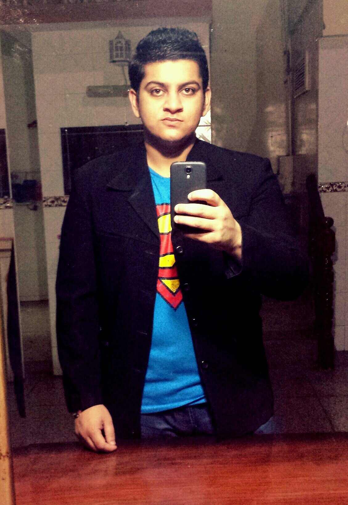 I am not that extraordinary to write a bio. Badly in love with cricket :) #foosballlover