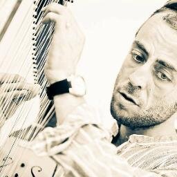 Música, i de música, les meves arpes. Literatura, esports de muntanya, i de mar... l'albada m'emociona tant que la vull fer meva amb fotografies
