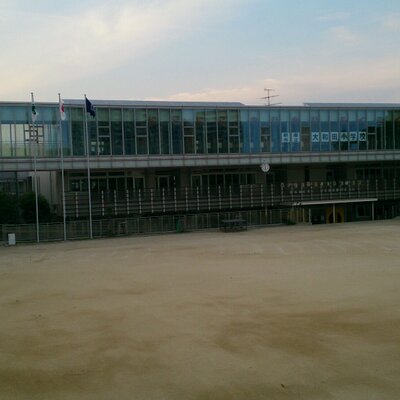 りょうすけ