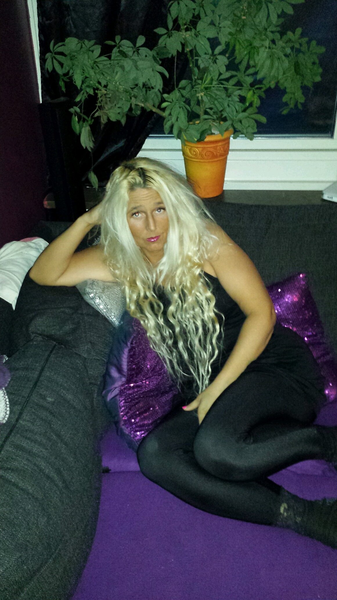 293Christy's profile picture. Outstanding who loves life and challenge. Working with fitness,health&weight and marketing