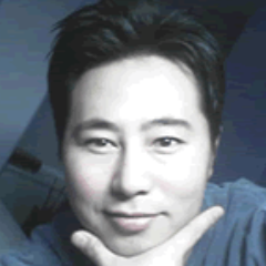 예쁜 아내의 남편, 사랑스러운 아이들의 아빠, 디지털 큐레이션, 웹디벨로핑, 카페&블로그 마케팅, 구매대행창업 컨설팅, 샵N창업 컨설팅하는 사람.