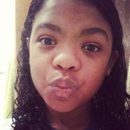 Eu soh a Suanny tenho 11 anos, sooh apaiixxonada por neymar oooh, essa sooh EUU *-*