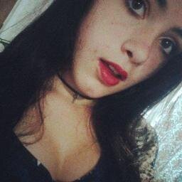 São Paulina, 14 aninhos, mt ciumenta do que é meu ou deveria ser,chata,boba,carinhosa. *-* Prazer Emily *-*