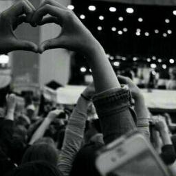 أنتَ وعيـناكَ وقلبُك ؛عائلةُ أخرى ليّ ،، (♥)*
معلمة أنجليزي طموحهَ ♥♥