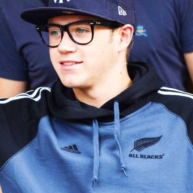 Hey everyone! :) Im a 16 year old girl who loves one direction! Follow me and ill follow as many as i can! :) thank you! :) Xx