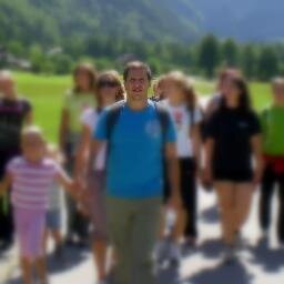 Gunner, koordinator šole v naravi MOC, letovanj MOC, športni pedagog, turistični delavec, organizator, rezervni policist. Na prvem mestu pa je družina - vedno!