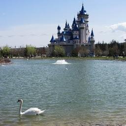 lullabywhiskey's profile picture. Her zaman saf bir yanım oldu.Ben, kelimelere çok inandığım için,başkalarının yalan söyleyebileceğine de bir türlü inanamayanlardanım.