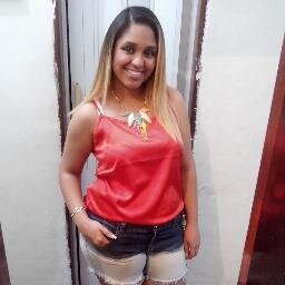 O segredo da felicidade é saber cair nas tentações.