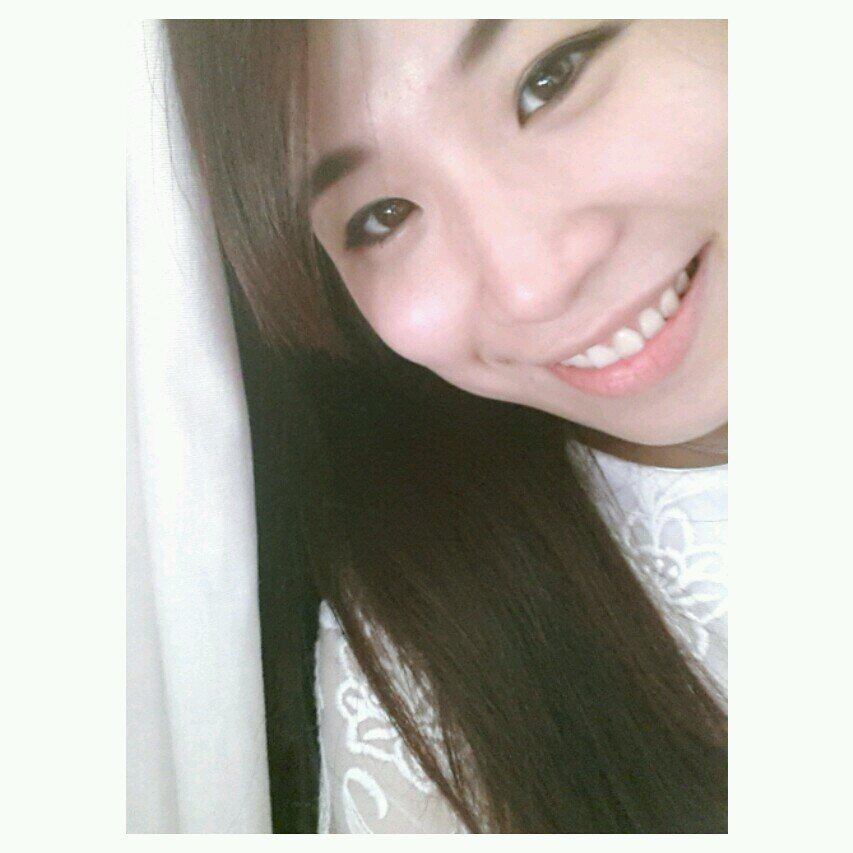 AmicalElaine's profile picture. Don't worry be happy. - Bob Marley