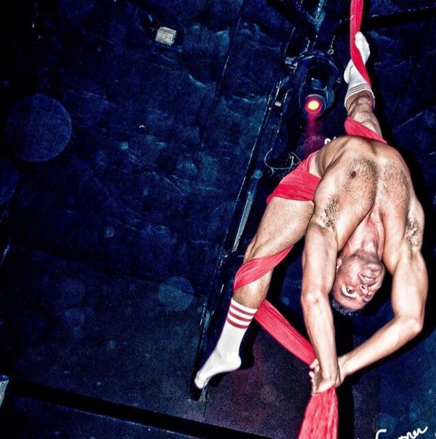 I climb shit. I throw people around. I'm a bossy panda with a heart of gold & an appreciation for the finest meats & cheeses.