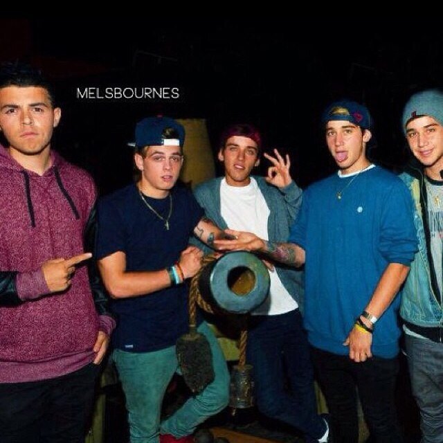 Follow my proper account @lythejanoskians