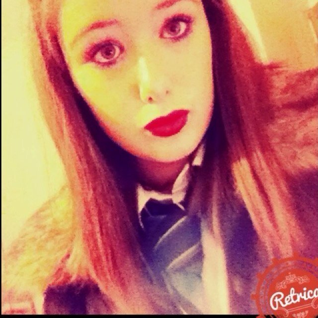 i follow back:) kik add katie7991 and skype katie_7991:)