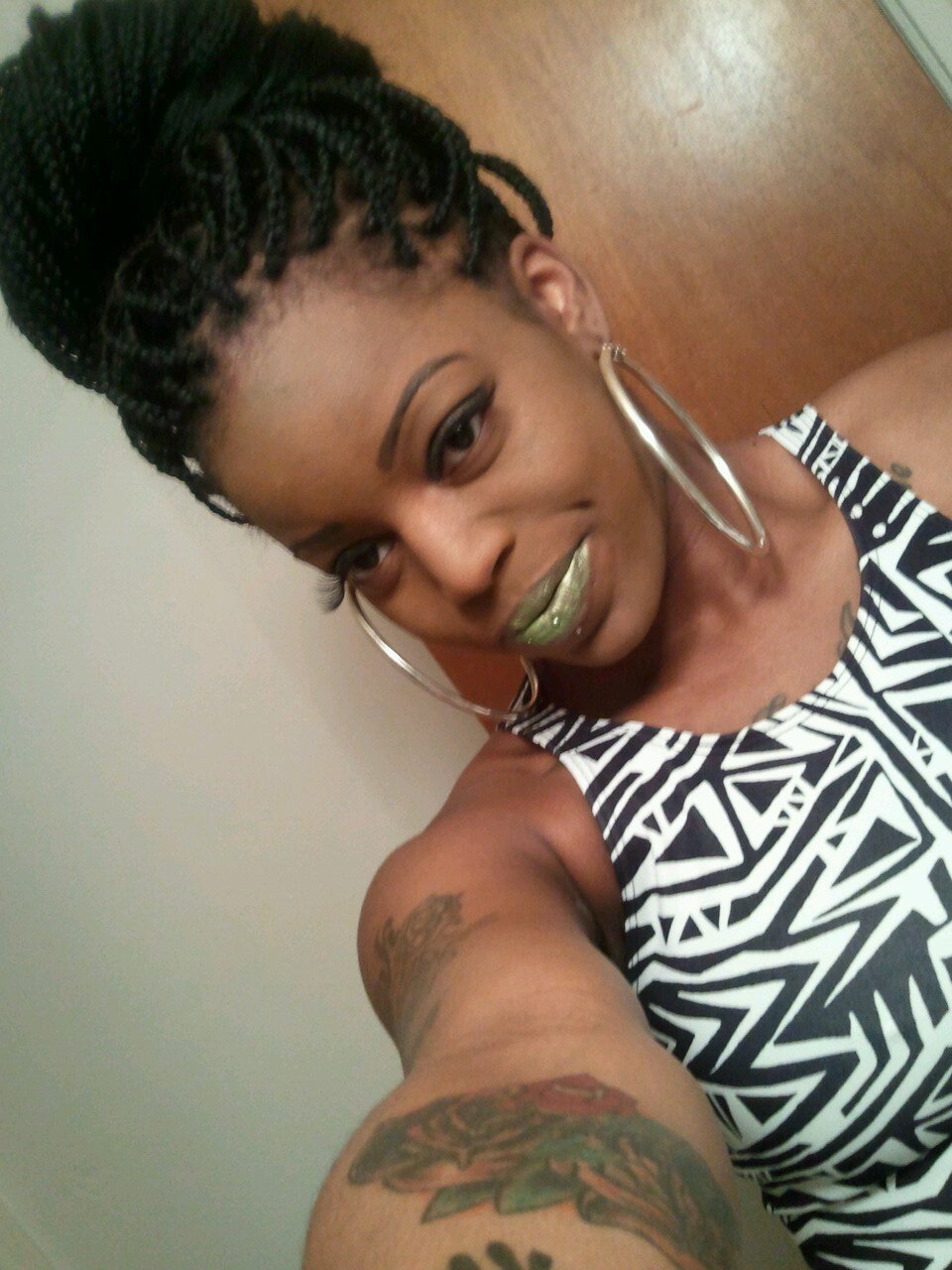 #TeamLeo #TeamBaddBitches&GoodWeave #TeamTTG #TeamLesbian #TeamSiiNgle