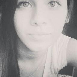 Padezco de insomnio perpetuo, así que no te asustes si me ves twitteando 24/7 | Soy #FollowBackSeguro; #SiguemeYTeSigo :P