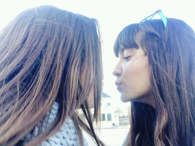 Nerea: Dando guerra desde el 98. Gema:Dando guerra desde el 97.♡'Somos edición limitada.'♡ #MasQueAmigasHermanas.♥ ~Sonríe pequeña~