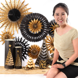 I'm an artisan and my life is dedicated to keep my art alive | I don't smile, I laugh | Paper artist http://t.co/TI2aRTal @Cutteristic | Carpologist @SunprideID