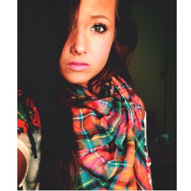 britt_bartholow's profile picture. BE YOUNG BE DOPE BE PROUD ☮✌