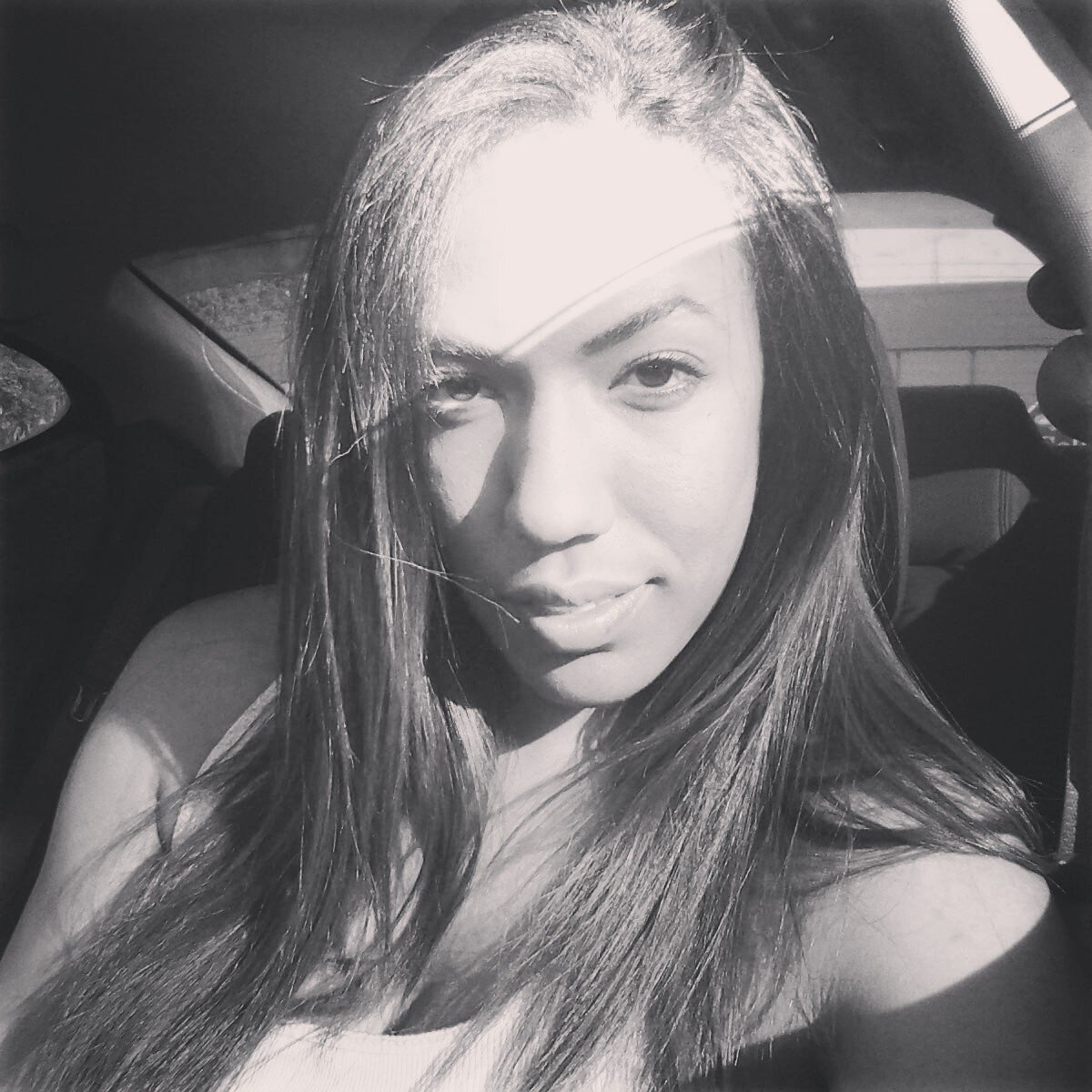 I impact lives for a living!
°M.O.T.H.E.R °USF °iChoreograph °BusinessDevelopmentCoordinator °IndependentCarDealer
°FeaturedBartender 
*ThruGodILiveStronger*