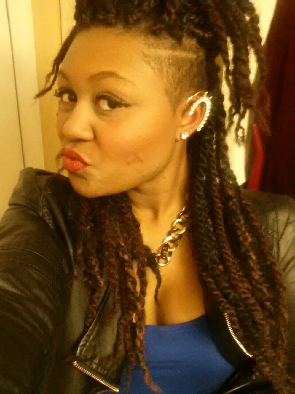 E. Love

Striving to seek Gods Face...

Forever #fearless

Investing IN ME and speaking wealth into ur life (encouraging) 
Music, my life.