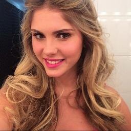 Seu sorriso motiva o meu ! EUTEAMO 3 
 EternaBarteus XIM *-*
 Vou te amar de janeiro a janeiro até que o mundo acabe  s2 333