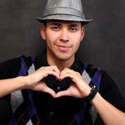 gustavo rocha te amoo es muy sexy baila hermoso me enamora