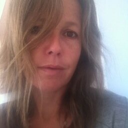 Freelance journalist, corporate writer. My work has featured in Good Weekend, Sunday Life, International Traveller, Jetstar magazine, Marketing Magazine