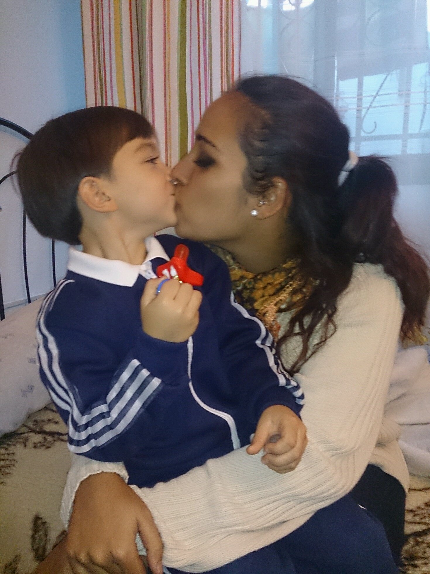 me conformo con ser feliz :)