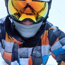 I'm a dude that likes Chicago sports, shotguns, hatchets, hiking, drumming, music, snow sports, minerals, bikes, & smiling while seeking life's deeper meaning.