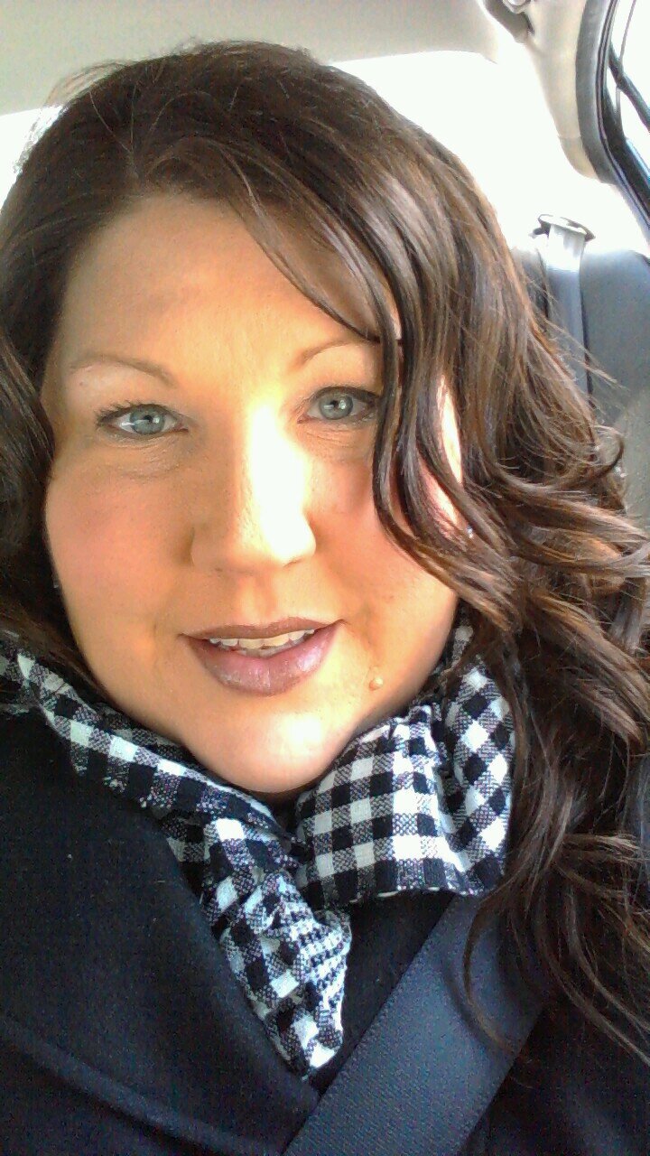 MikiLynn11's profile picture. Wife & Fur Mom! ❤