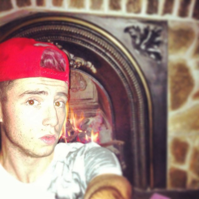 follow my instagram imkieranwby 
add my snapchat kiejones123 
follow i follow back
