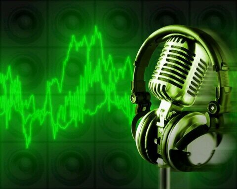 Promotion Page For Entertainer / Recording Artist from Chicago's Northside #UPTOWN Leezy Follow @_Leezy1 Also Promote NORTHSIDE MUSIC